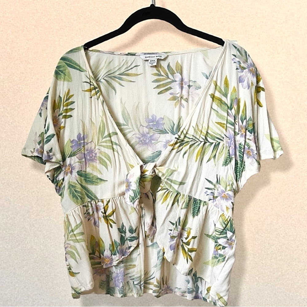American Eagle Floral Wrap Top Size Medium